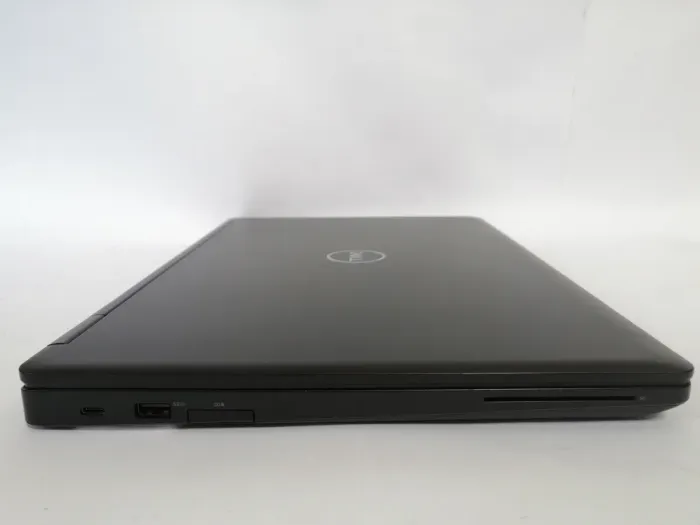 Робоча станція Dell Precision 3530 / 15.6" IPS / Core i5-8300H (4(8) ядра по 2.3-4 GHz) / 16GB DDR4 / 256GB SSD / Quadro P600, 4GB GDDR5, 128-bit / WebCam / HDMI б/в - зображення 5