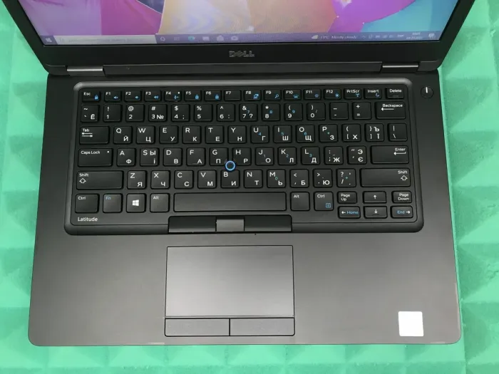 Ноутбук Dell Latitude 5480 / 14" (1366x768) TN / Intel Core i5-6300U (2 (4) ядра по 2.4 - 3.0 GHz) / 8 GB DDR4 / 180 GB SSD / Intel HD Graphics 520 / WebCam / USB 3.1 / HDMI / Windows 10 б/в - зображення 4