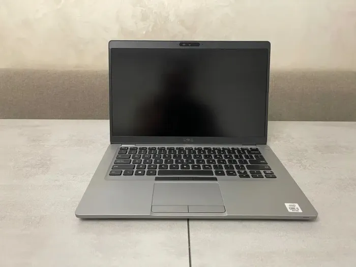 Ультрабук Б-клас Dell Latitude 5410 / 14" (1920x1080) IPS / Intel Core i5-10210U (4 (8) ядра по 1.6 - 4.2 GHz) / 16 GB DDR4 / 256 GB SSD M.2 / Intel UHD Graphics / WebCam / USB 3.2 / HDMI б/в - зображення 5