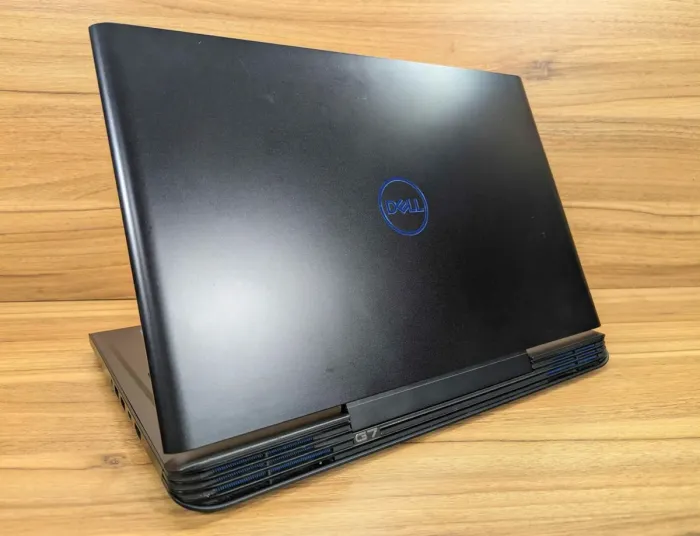 Ігровий ноутбук Dell G7 7588 / 15,6" (1920x1080) IPS / Intel Core i7-8750H (6 (12) ядер по 2,2 - 4,1 ГГц) / 16 ГБ DDR4 / 256 ГБ SSD + 1000 ГБ HDD / nVidia GeForce GTX 1060, 6 ГБ GDDR5, 192-біт / WebCam / Windows 10 б/в - изображение 7