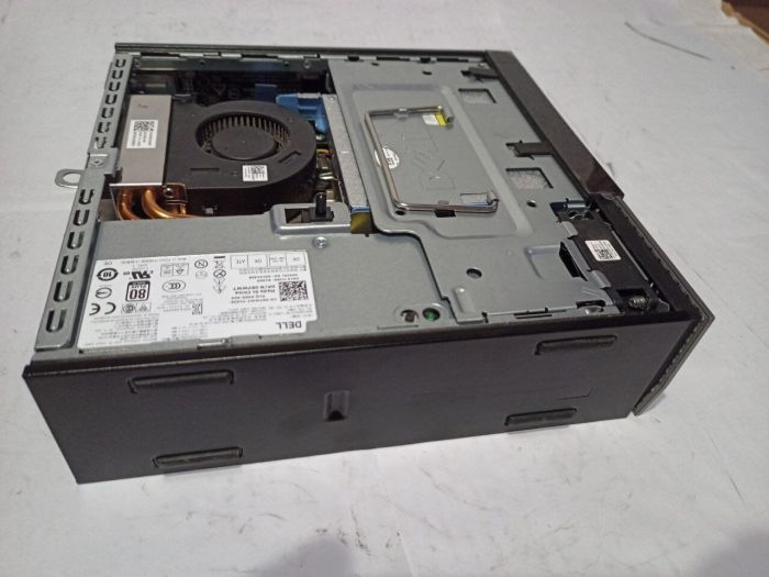 Неттоп Dell Optiplex 9020 USFF / Intel Core i3-4330T (2 (4) ядра по 3.0 GHz) / 8 GB DDR3 / 240 GB SSD / Intel HD Graphics 4600 / DVD-ROM б/в - зображення 5