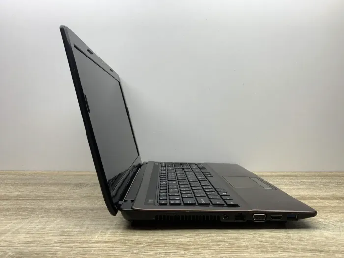 Ноутбук Б-клас Asus X53E / 15.6" (1366x768) TN / Intel Core i5-2520M (2 (4) ядра по 2.5 - 3.2 GHz) / 8 GB DDR3 / 120 GB SSD / Intel HD Graphics 3000 / WebCam / DVD-ROM / Без АКБ б/в - зображення 6