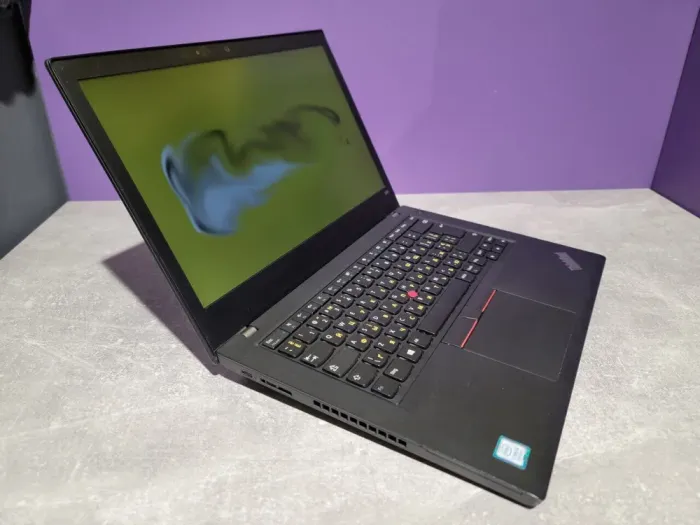 Ультрабук Lenovo ThinkPad T480 / 14" (1920x1080) IPS / Intel Core i5-8250U (4 (8) ядра по 1.6 - 3.4 GHz) / 12 GB DDR4 / 120 GB SSD / Intel UHD Graphics 620 / WebCam б/в - зображення 3