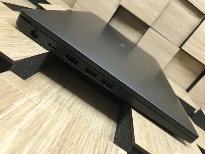 Ноутбук Dell Latitude 7490 / 14" (1920x1080) IPS / Intel Core i5-8350U (4 (8) ядра по 1.7 - 3.6 GHz) / 8 GB DDR4 / 240 GB SSD M.2 / Intel UHD Graphics 620 / WebCam / USB 3.1 / HDMI б/в - зображення 5