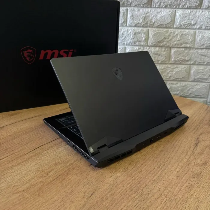 Ігровий ноутбук MSI GP66 Leopard 10UG / 15.6" (1920x1080) IPS / Intel Core i7-10750H (6 (12) ядер по 2.6 - 5.0 GHz) / 16 GB DDR4 / 512 GB SSD / nVidia GeForce RTX 3070, 8 GB GDDR6, 256-bit / WebCam б/в - зображення 6