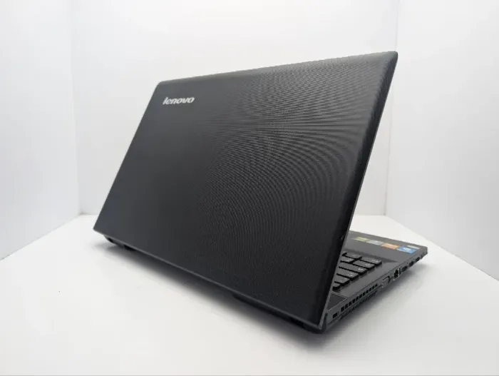 Ноутбук Lenovo G500 / 15.6" (1366x768) TN / Intel Core i5-3230M (2 (4) ядра по 2.6 - 3.2 GHz) / 8 GB DDR3 / 750 GB HDD / AMD Radeon HD 8770M, 2 GB GDDR5, 128-bit / WebCam / DVD-ROM б/в - зображення 8