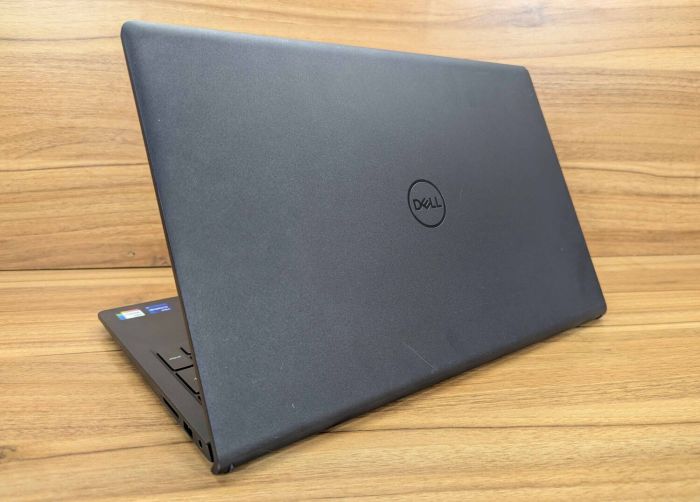 Ноутбук Dell Inspiron 15 3530 / 15.6" (1920x1080) IPS Touch / Intel Core i7-1355U (10 (12) ядер по 3.7 - 5.0 GHz) / 16 GB DDR4 / 480 GB SSD / Intel Iris Xe Graphics / WebCam / HDMI / Windows 10 б/в - зображення 6