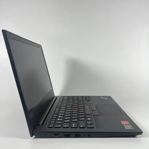 Ноутбук Lenovo ThinkPad E495 / 14" (1920x1080) IPS / AMD Ryzen 5 3500U (4 (8) ядра по 2.1 - 3.7 GHz) / 16 GB DDR4 / 512 GB SSD / AMD Radeon RX Vega 8 / WebCam / HDMI б/в - зображення 4