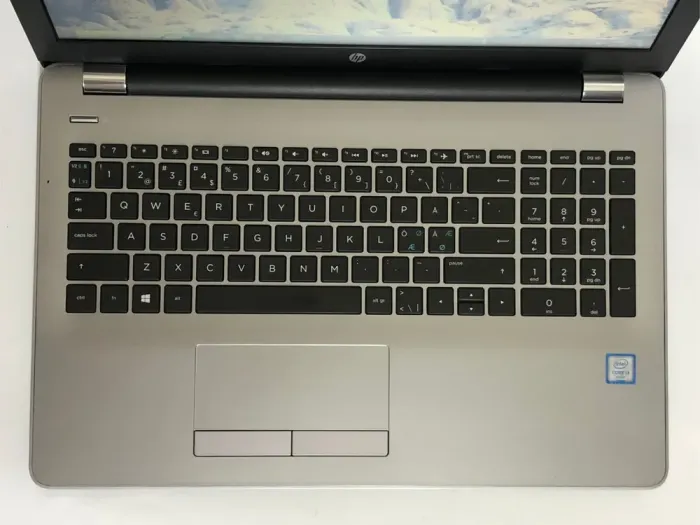 Ноутбук HP 250 G6 / 15.6" (1920x1080) TN / Intel Core i3-6006U (2 (4) ядра по 2.0 GHz) / 8 GB DDR4 / 256 GB SSD / Intel HD Graphics 620 / WebCam / DVD-ROM / Win 10 Pro б/в - зображення 8