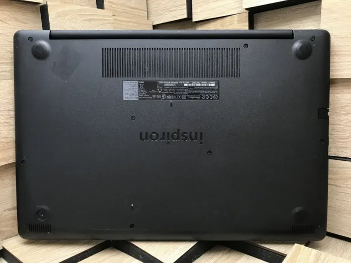 Ноутбук Б-клас Dell Inspiron 3593 / 15.6" (1366x768) TN / Intel Core i5-1035G1 (4 (8) ядра по 1.0 - 3.6 GHz) / 8 GB DDR4 / 256 GB SSD / Intel UHD Graphics / WebCam / Windows 10 лицензия б/в - зображення 9