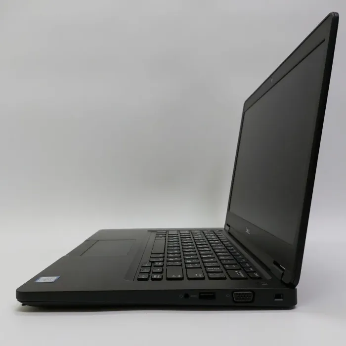 Ноутбук Dell Latitude 5490 / 14" (1366х768) TN / Intel Core i5-7300U (2 (4) ядра по 2.6 - 3.5 GHz) / 16 GB DDR4 / 256 GB SSD M.2 / Intel HD Graphics 620 / WebCam б/в - зображення 5