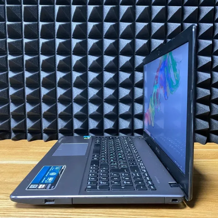 Ноутбук Asus X550J / 15.6" (1920x1080) TN / Intel Core i7-4720HQ (4 (8) ядра по 2.6 - 3.6 GHz) / 12 GB DDR3 / 128 GB SSD / nVidia GeForce GTX 950M, 4 GB GDDR3, 128-bit / WebCam / DVD-ROM б/в - зображення 6