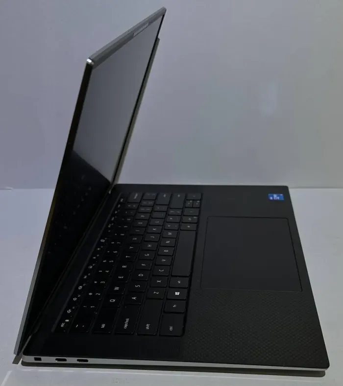 Мобільна робоча станція Б-класу Dell Precision 5560 / 15,6" (1920x1080) IPS / Intel Core i5-11500H (6 (12) ядер по 2,4 - 4,6 ГГц) / 32 ГБ DDR4 / 512 ГБ SSD / nVidia Quadro T1200, 4 ГБ GDDR6, 128-біт / WebCam / Win 11 Pro б/в - зображення 3