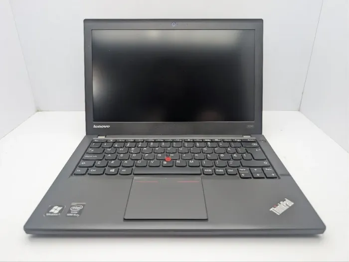 Нетбук Lenovo ThinkPad X240 / 12.5" (1366x768) TN / Intel Core i5-4300U (2 (4) ядра по 1.9 - 2.9 GHz) / 8 GB DDR3 / 120 GB SSD / Intel HD Graphics 4400 / WebCam б/в - зображення 2