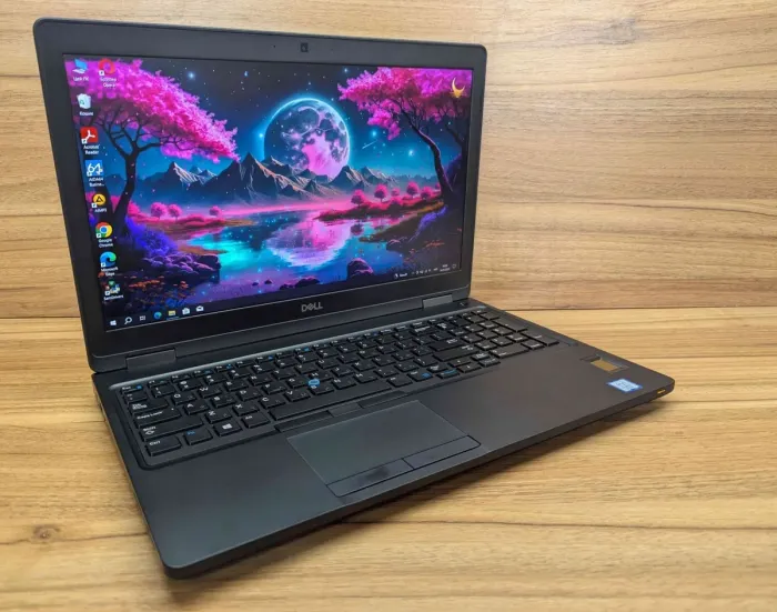 Мобільна робоча станція Dell Precision 3530 / 15.6" (1920x1080) IPS / Intel Core i7-8850H (6 (12) ядер по 2.6 - 4.3 GHz) / 32 GB DDR4 / 512 GB SSD / nVidia Quadro P600, 4 GB GDDR5, 128-bit / WebCam / Windows 10 б/в - зображення 4