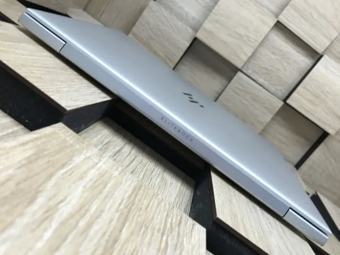 Ультрабук Б-клас HP EliteBook 735 G6 / 13.3" (1920x1080) IPS Touch / AMD Ryzen 7 Pro 3700U (4 (8) ядра по 2.3 - 4.0 GHz) / 8 GB DDR4 / 256 GB SSD M.2 / AMD Radeon Vega 10 Graphics / WebCam / USB 3.1 / HDMI б/в - зображення 7