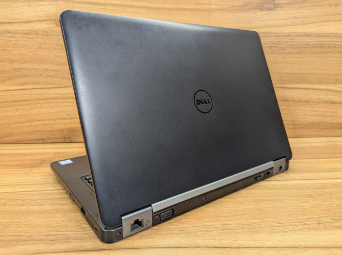 Нетбук Dell Latitude E5270 / 12.5" (1366x768) TN / Intel Core i5-6200U (2 (4) ядра по 2.3 - 2.8 GHz) / 8 GB DDR4 / 240 GB SSD / Intel HD Graphics 520 / WebCam / Windows 10 б/в - зображення 7