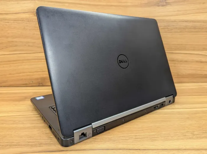 Нетбук Dell Latitude E5270 / 12.5" (1366x768) TN / Intel Core i5-6200U (2 (4) ядра по 2.3 - 2.8 GHz) / 8 GB DDR4 / 240 GB SSD / Intel HD Graphics 520 / WebCam / Windows 10 б/в - зображення 7