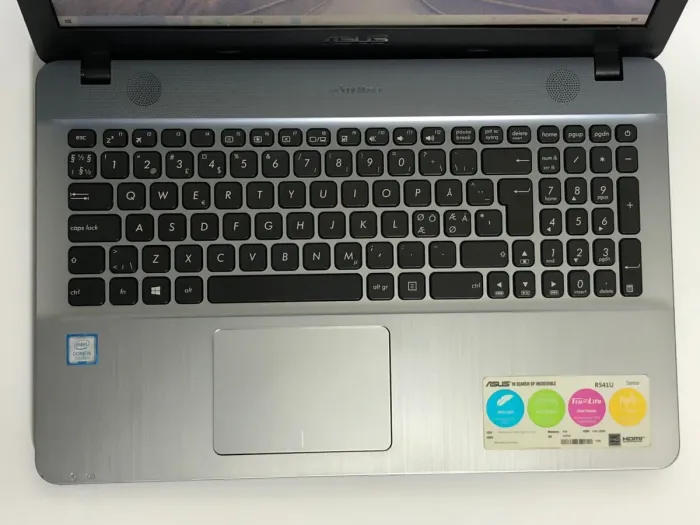 Ноутбук Б-клас Asus R541U / 15.6" (1920x1080) TN / Intel Core i5-7200U (2 (4) ядра по 2.5 - 3.1 GHz) / 4 GB DDR4 / 128 GB SSD / Intel HD Graphics 620 / WebCam / Win 10 Home б/в - зображення 8