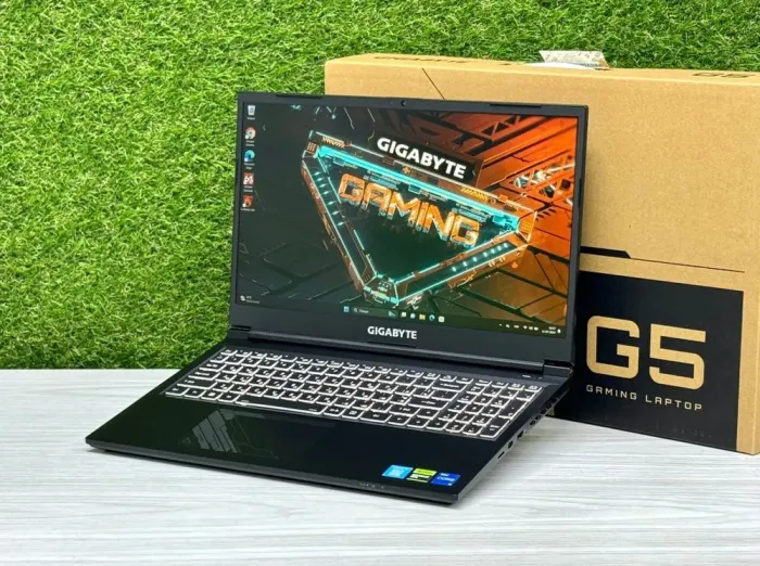 Ігровий ноутбук Gigabyte G5 KF / 15.6" (1920x1080) IPS / Intel Core i5-12500H (12 (16) ядер по 3.3 - 4.5 GHz) / 16 GB DDR4 / 512 GB SSD M.2 / nVidia GeForce RTX 4060, 8 GB GDDR6, 128-bit / WebCam / Win 11 Home б/в - зображення 3