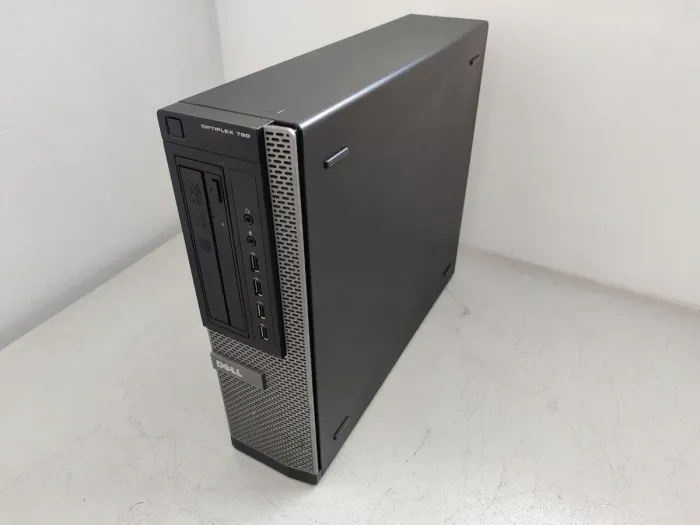Комп'ютер Dell OptiPlex 790 Desktop / Intel Core i5-2400 (4 ядра по 3.1 - 3.4 GHz) / 8 GB DDR3 / 250 GB HDD / Intel HD Graphics 2000 / DVD-ROM / VGA б/в - зображення 2