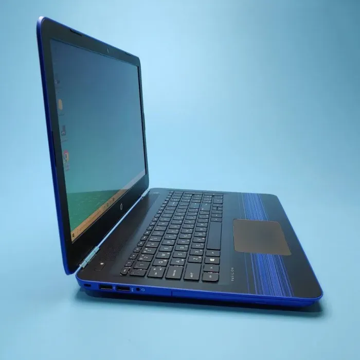 Ноутбук HP Pavilion 15-au193cl / 15.6" (1366x768) TN Touch / Intel Core i5-7200U (2 (4) ядра по 2.5 - 3.1 GHz) / 8 GB DDR4 / 240 GB SSD / Intel HD Graphics 620 / WebCam / DVD-ROM / Win 10 Home  б/в - зображення 4