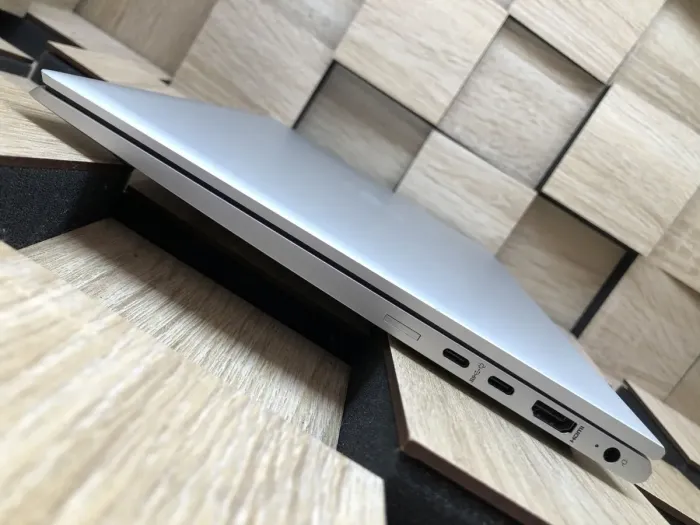 Ультрабук Б-клас HP EliteBook 845 G7 / 14" (1920х1080) IPS / AMD Ryzen 5 Pro 4650U (6 (12) ядер по 2.1 - 4.0 GHz) / 8 GB DDR4 / 256 GB SSD M.2 / AMD Radeon RX Vega 6 Graphics / WebCam / HDMI / Fingerprint б/в - зображення 8