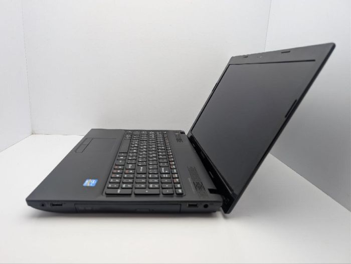 Ноутбук Lenovo Ideapad N580 / 15.6" (1366x768) TN / Intel Core i3-3110M (2 (4) ядра по 2.4 GHz) / 8 GB DDR3 / 128 GB SSD / Intel HD Graphics 4000 / WebCam / DVD-ROM б/в - изображение 5