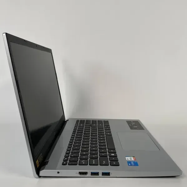 Ноутбук Acer Aspire 3 A315-59 / 15.6" (1920x1080) IPS / Intel Core i5-1235U (10 (12) ядер по 3.3 - 4.4 GHz) / 16 GB DDR4 / 256 GB SSD / Intel Iris Xe Graphics / WebCam / HDMI б/в - зображення 4