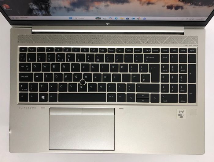 Ігровий ультрабук Б-класу HP EliteBook 850 G7 / 15,6" (1920x1080) IPS / Intel Core i7-10610U (4 (8) ядра по 1,8 - 4,9 ГГц) / 16 ГБ DDR4 / 256 ГБ SSD NVMe / nVidia GeForce MX250, 2 ГБ GDDR5, 64-біт / WebCam / Win 11 Pro б/в - зображення 8