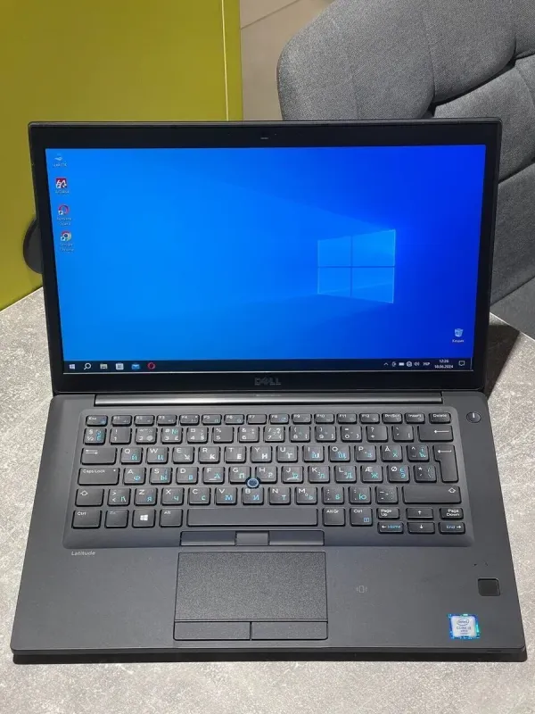 Ультрабук Dell Latitude 7480 / 14" (1920x1080) IPS / Intel Core i5-6200U (2 (4) ядра по 2.3 - 2.8 GHz) / 8 GB DDR4 / 512 GB SSD / Intel HD Graphics 520 / WebCam / 3G б/в - зображення 2