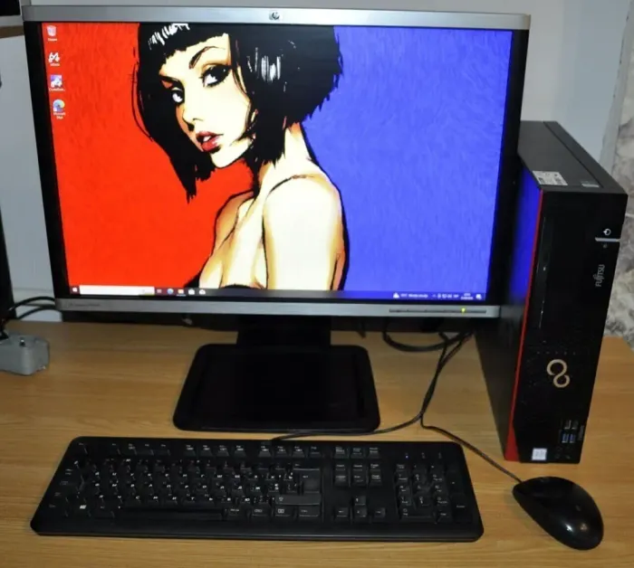 Комплект ПК: Fujitsu Esprimo D756 E85 SFF / Intel Core i5-6500 (4 ядра по 3.2 - 3.6 GHz) / 8 GB DDR4 / 240 GB SSD / Intel HD Graphics 530 + Монітор Б-клас 22" (1680x1050) TN / VGA, DVI б/в - зображення 5