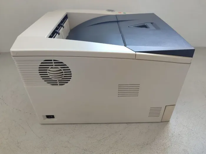 Принтер Kyocera Ecosys FS-1100 / Лазерний монохромний друк / 1200x1200 dpi / A4 / 28 стор/хв / USB / Кабелі в комплекті б/в - зображення 3