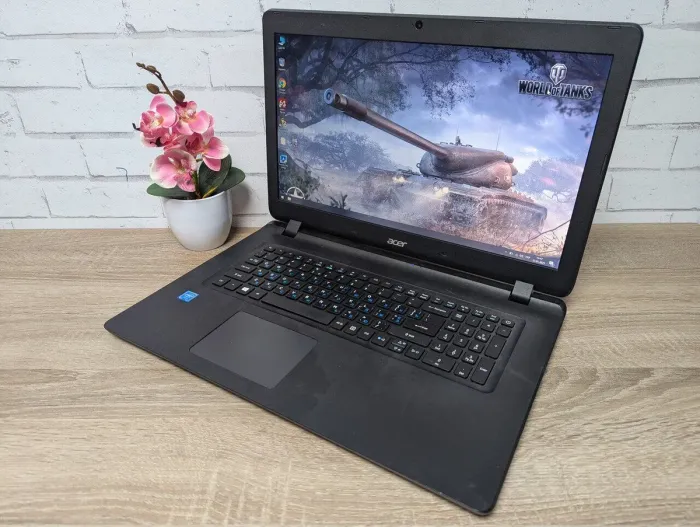 Ноутбук Б-клас Acer Aspire ES1-732 / 15.6" (1600x900) TN / Intel Celeron N3350 (2 ядра по 1.1 - 2.4 GHz) / 8 GB DDR3 / 128 GB SSD / Intel HD Graphics 500 / WebCam б/в - зображення 5