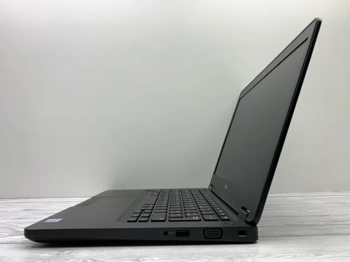 Ультрабук Б-клас Dell Latitude 5480 / 14" (1366x768) TN / Intel Core i5-6200U (2 (4) ядра по 2.3 - 2.8 GHz) / 8 GB DDR4 / 128 GB SSD / Intel HD Graphic 620 / WebCam б/в - зображення 8