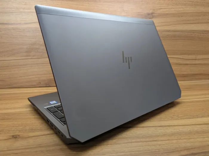 Мобільна робоча станція HP zBook 15 G5 / 15.6" (1920x1080) IPS / Intel Xeon E-2176M (6 (12) ядер по 2.7 - 4.4 GHz) / 32 GB DDR4 / 512 GB SSD / nVidia Quadro P1000, 4 GB GDDR5, 128-bit / WebCam / TouchID / Windows 10 б/в - зображення 7