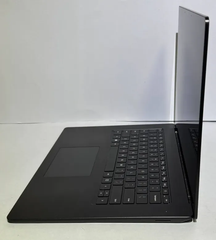 Ультрабук Microsoft Surface Laptop 4 2021 / 13.5" (2496x1664) IPS Touch / Intel Core i7-1185G7 (4 (8) ядра по 3.0 - 4.8 GHz) / 16 GB DDR4 / 512 GB SSD / Intel Iris Xe Graphics / WebCam б/в - зображення 7