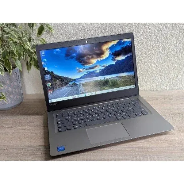 Ноутбук Lenovo Ideapad S130-14IGM / 14" (1920x1080) TN / Intel Celeron N4000 (2 ядра по 1.1 - 2.6 GHz) / 4 GB DDR4 / 64 GB SSD / Intel UHD Graphics 600 / WebCam б/в - зображення 3