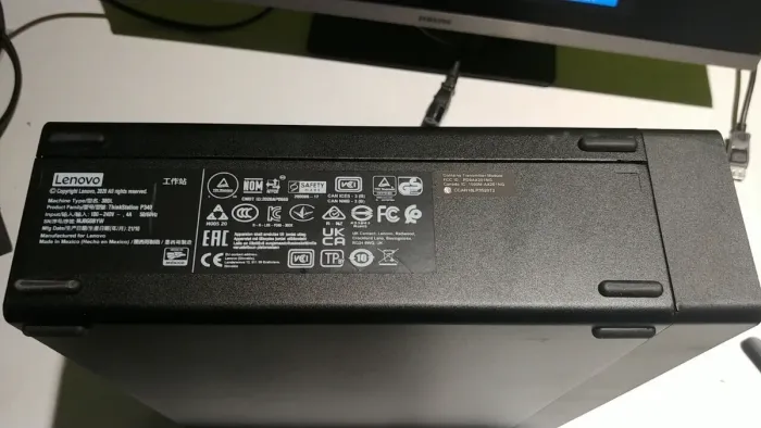 Комп'ютер класу B Lenovo ThinkStation P340 SFF / Intel Xeon W-1250 (6 (12) ядер по 3,3 - 4,7 ГГц) / 16 ГБ DDR4 / 256 ГБ SSD / Intel UHD Graphics P630 / COM-порт / DisplayPort б/в - зображення 8