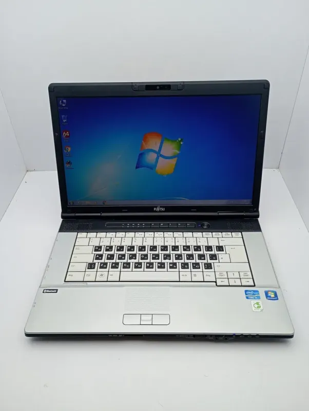 Ноутбук Fujitsu LifeBook E751 / 15.6’’ (1366x768) TN / Intel Core i5-2520M (2 (4) ядра по 2.5 - 3.2 GHz)/ 6 GB DDR3 / 500 GB HDD / Intel HD Graphics 3000 / WebCam б/в - зображення 7