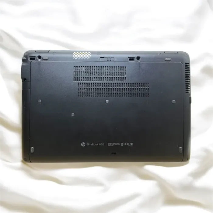 Ноутбук Б-клас HP EliteBook 850 G2 / 15.6" (1920х1080) TN / Intel Core i7-5600U (2 (4) ядра по 2.6 - 3.2 GHz) / 8 GB DDR3 / 256 GB SSD / Intel HD Graphics 5500 / WebCam б/в - зображення 5