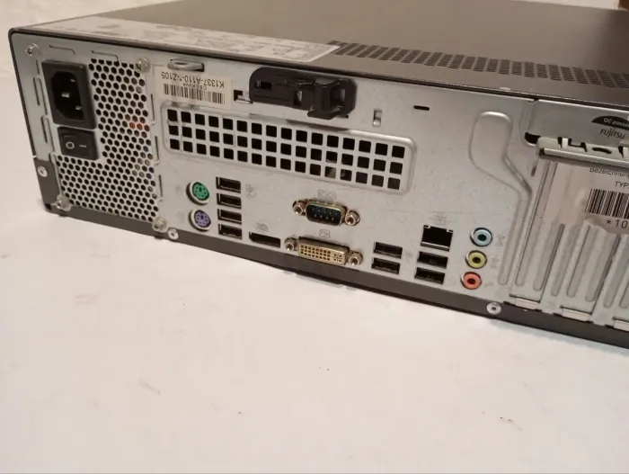 Комплект ПК Б-клас: Fujitsu Esprimo E700 E85+ SFF / Intel Core i5-2400 (4 ядра по 3.1 - 3.4 GHz) / 8 GB DDR3 / 500 GB HDD / Intel HD Graphics 2000 / DVD-ROM + Монітор Acer V226HQL / 22" (1920x1080) TN / 1x DVI, 1x VGA б/в - зображення 5