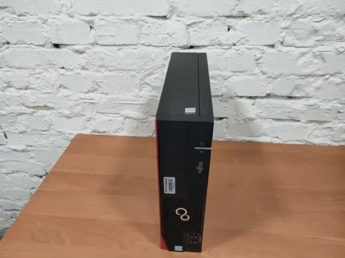 Комп'ютер Fujitsu Esprimo D556 E85+ SFF / Intel Core i3-6100 (2 (4) ядра по 3.7 GHz) / 16 GB DDR4 / 512 GB SSD / Intel HD Graphics 530 б/в - зображення 4
