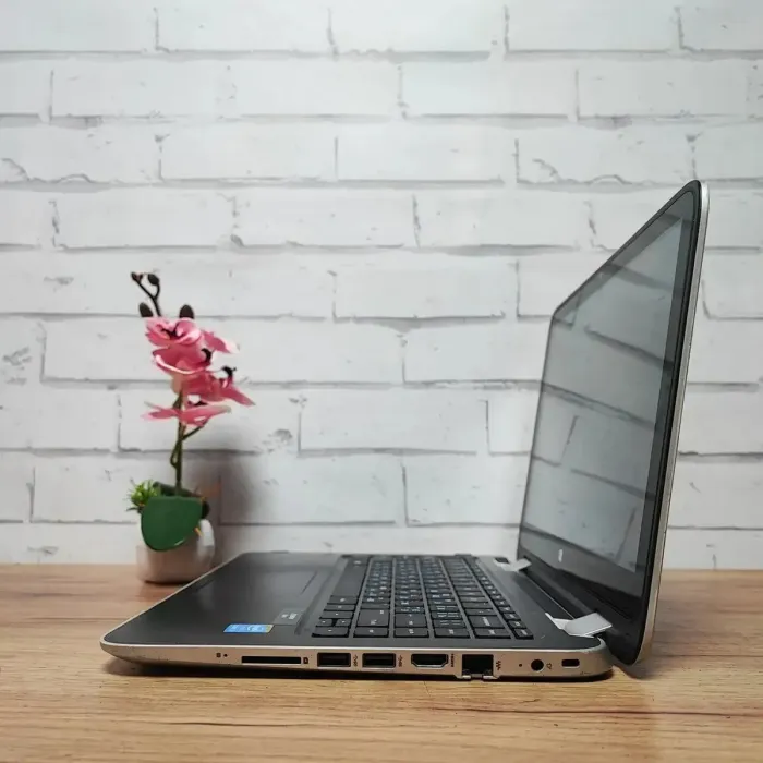 Ноутбук-трансформер Б-клас HP Pavilion x360 13-a221nd / 13.3'' (1366x768) TN Touch / Intel Core i3-5010U (2 (4) ядра по 2.1 GHz) / 4 GB DDR3 / 256 GB SSD / Intel HD Graphics 5500 / WebCam / HDMI б/в - зображення 6