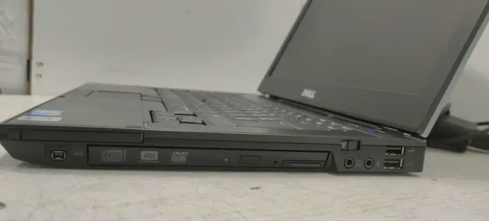 Ноутбук Dell Latitude E6410 / 14" (1440x900) TN / Intel Core i7-640M (2 (4) ядра по 2.8 - 3.46 GHz) / 8 GB DDR3 / 320 GB HDD / nVidia NVS 3100M, 512 MB DDR3, 64-bit / WebCam б/в - зображення 5