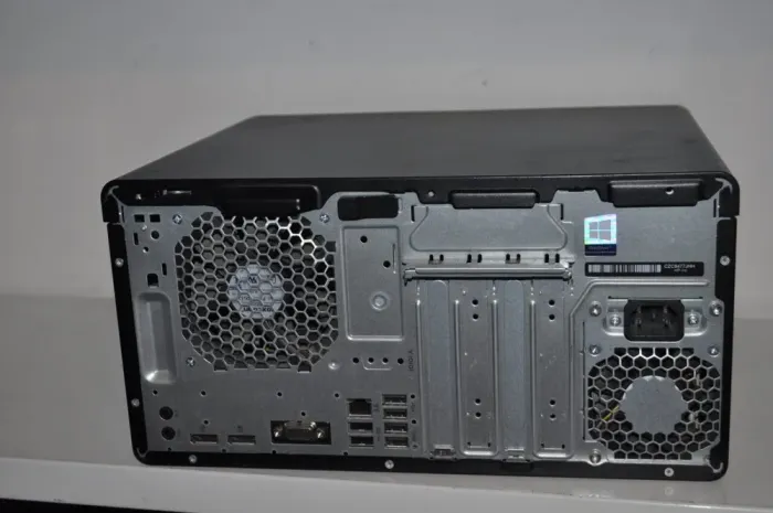 Комп'ютер HP ProDesk 600 G3 Tower / Intel Core i5-7500 (4 ядра по 3.4 - 3.8 GHz) / 32 GB DDR4 / 1000 GB SSD / Intel HD Graphics 630 / Windows 11 Pro / DVD-ROM б/в - зображення 5