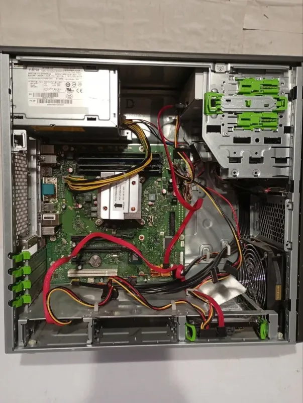 ПК Б-клас Fujitsu Celsius W410 Tower / Intel Core i5-2400 (4 ядра по 3.1 - 3.4 GHz) / 16 GB DDR3 / 120 GB SSD + 500 GB HDD / Intel HD Graphics 2000 / DVD-RW б/в - зображення 5