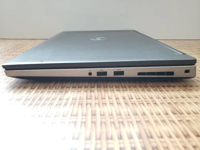 Мобільна робоча станція Dell Precision 7540 / 15.6" (1920x1080) IPS / Intel Core i7-9850H (6 (12) ядер по 2.6 - 4.6 GHz) / 32 GB DDR4 / 128 GB SSD + 512 GB SSD / nVidia Quadro T1000, 4 GB GDDR6, 128-bit / WebCam б/в - зображення 5