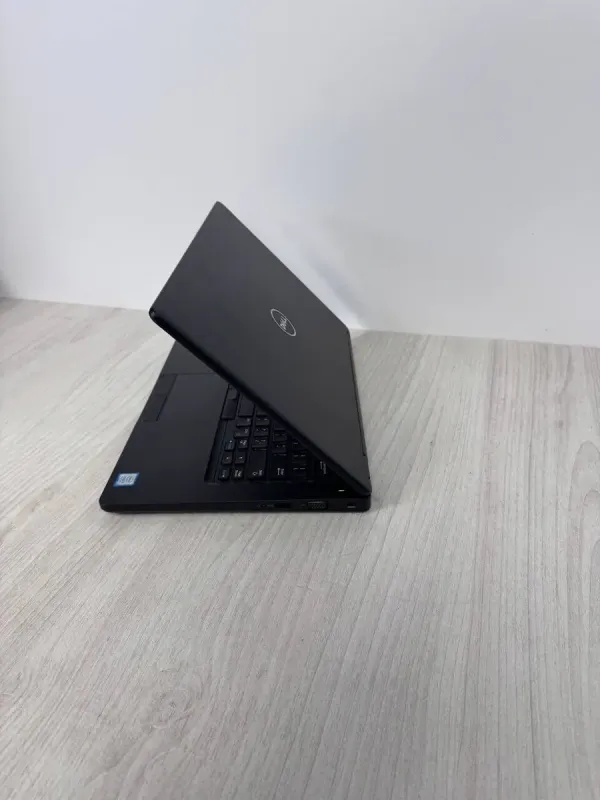 Ультрабук Dell Latitude 5480 / 14" (1920x1080) IPS / Intel Core i5-7200U (2 (4) ядра по 2.5 - 3.1 GHz) / 8 GB DDR4 / 120 GB SSD / Intel HD Graphics 620 / WebCam б/в - зображення 7