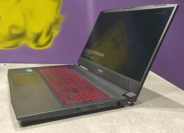 Ігровий ноутбук MSI Katana GF66 11UE-883NEU / 15.6" (1920x1080) IPS / Intel Core i5-11400H (6 (12) ядер по 2.2 - 4.5 GHz) / 16 GB DDR4 / 512 GB SSD / nVidia GeForce RTX 3060, 6 GB GDDR6, 192-bit / WebCam б/в - зображення 4